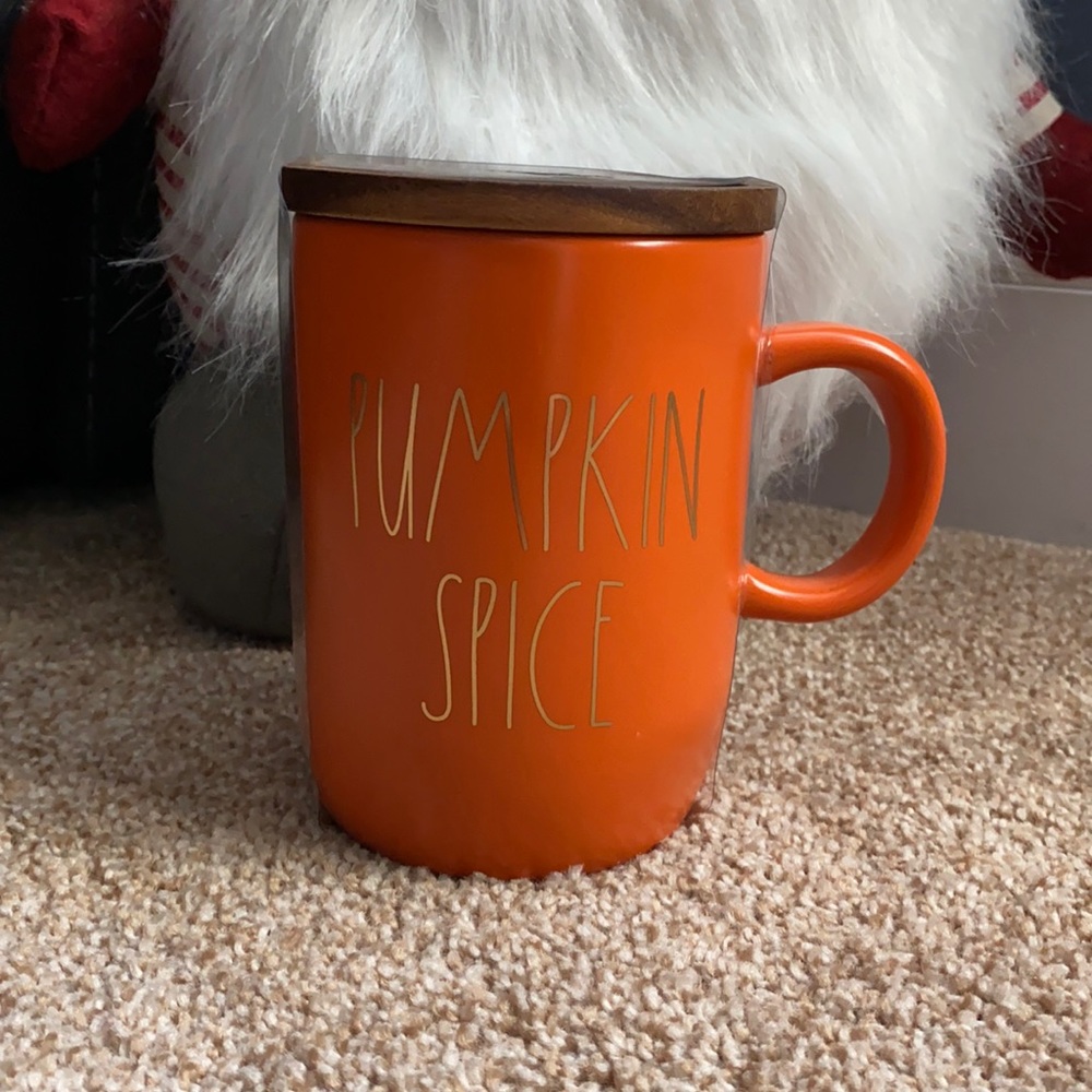 Rae Dunn pumpkin spice mug brand new